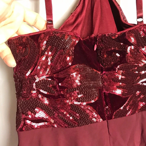 NWT Lulu’s Burgundy sequence short dress Sz medium - Picture 7 of 8